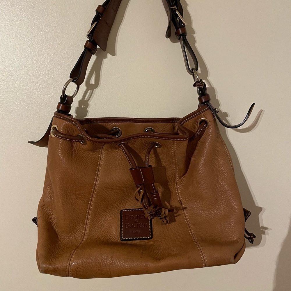 Dooney & Bourke leather purse